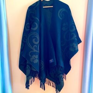 Beautiful Black and Olive Green Shawl
